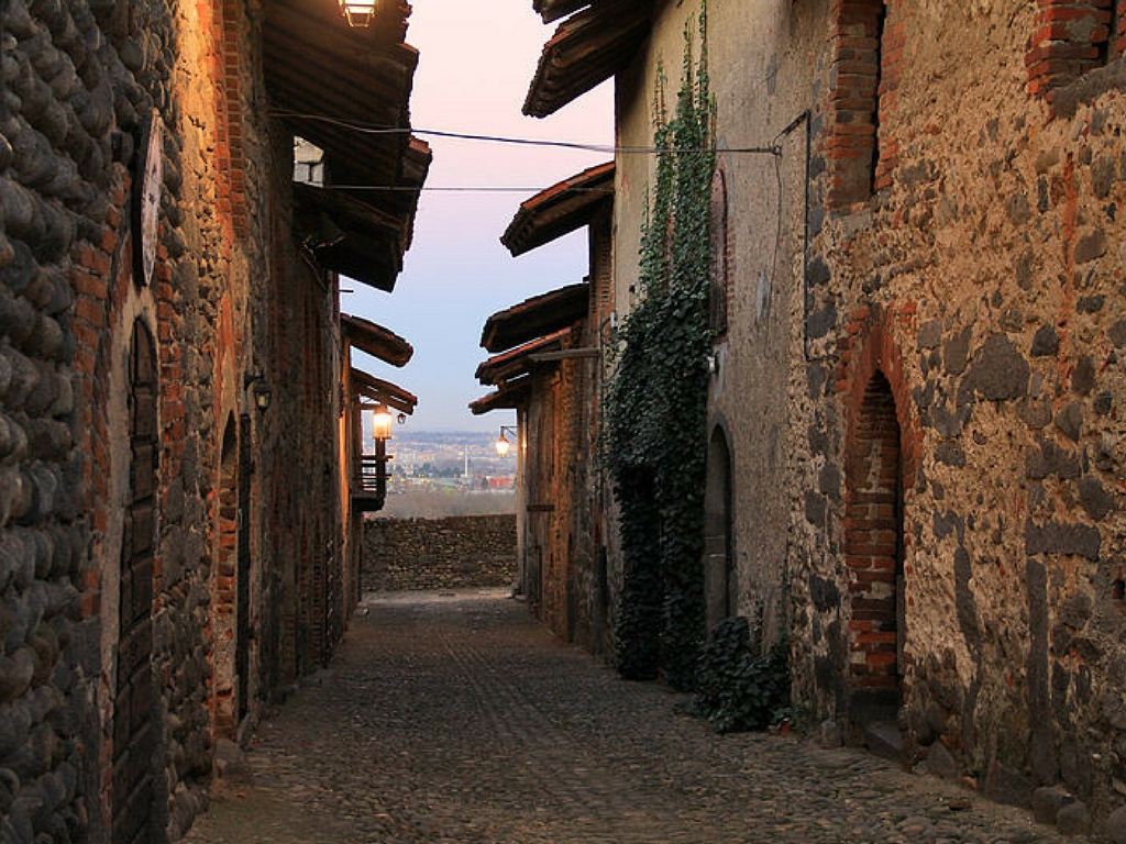 ricetto di candelo, una rua