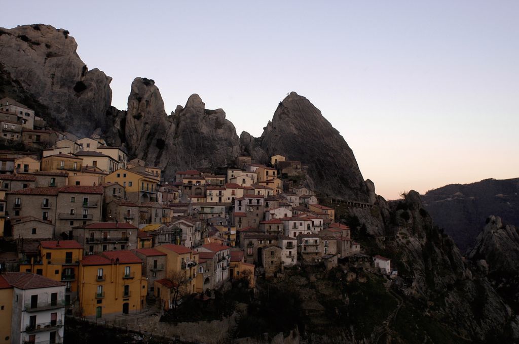 Castelmezzano, il borgo al crepuscolo