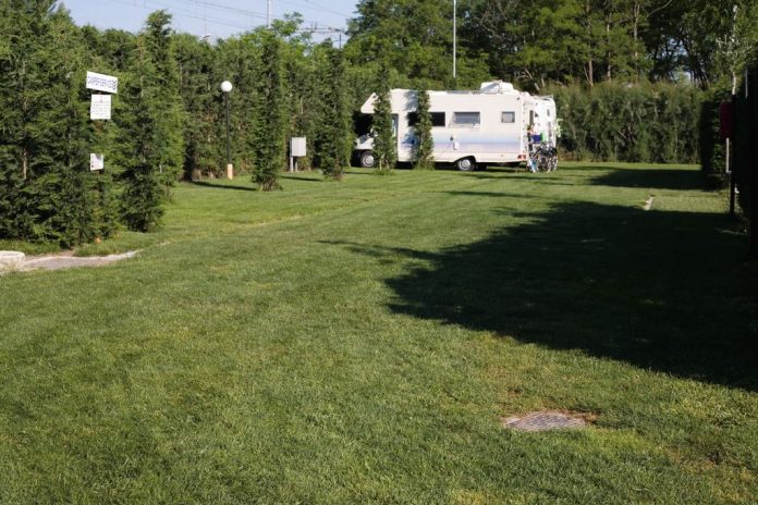 Area sosta Parking delle Robinie - Igea Marina (RN)