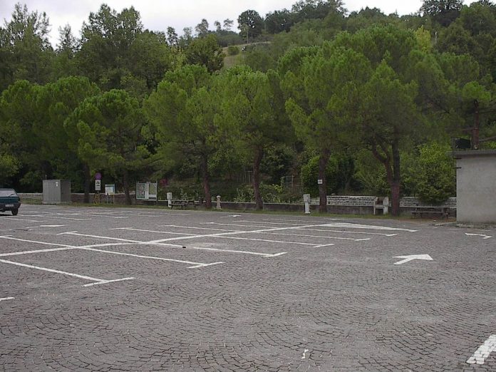 Area sosta camper Apecchio (PU)