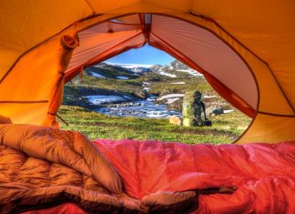 Dormire in tenda: il letto Dormire in tenda