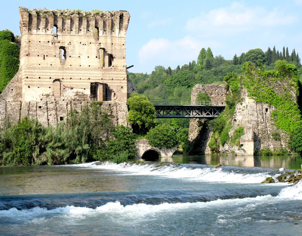 Veneto, Valeggio sul Mincio, frazione Borghetto