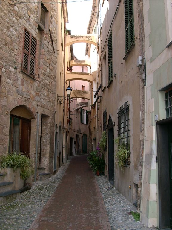caruggio di Toirano
