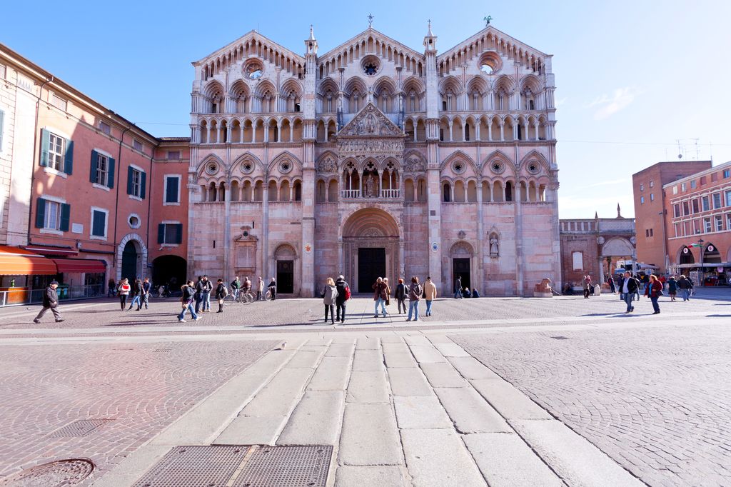 La Cattedrale di San Giorgio, facciata