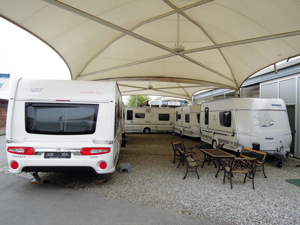 Vacanze 2000, concessionario, Monza
