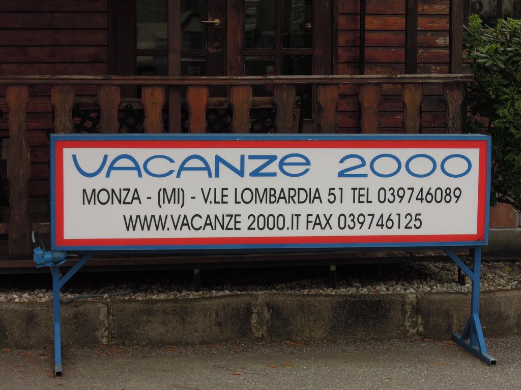 Vacanze 2000, concessionario, Monza