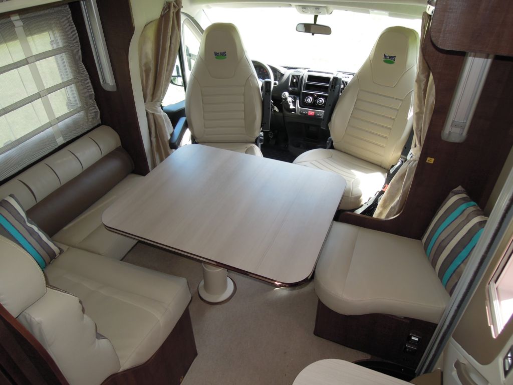 Mc 4 65G, la dinette