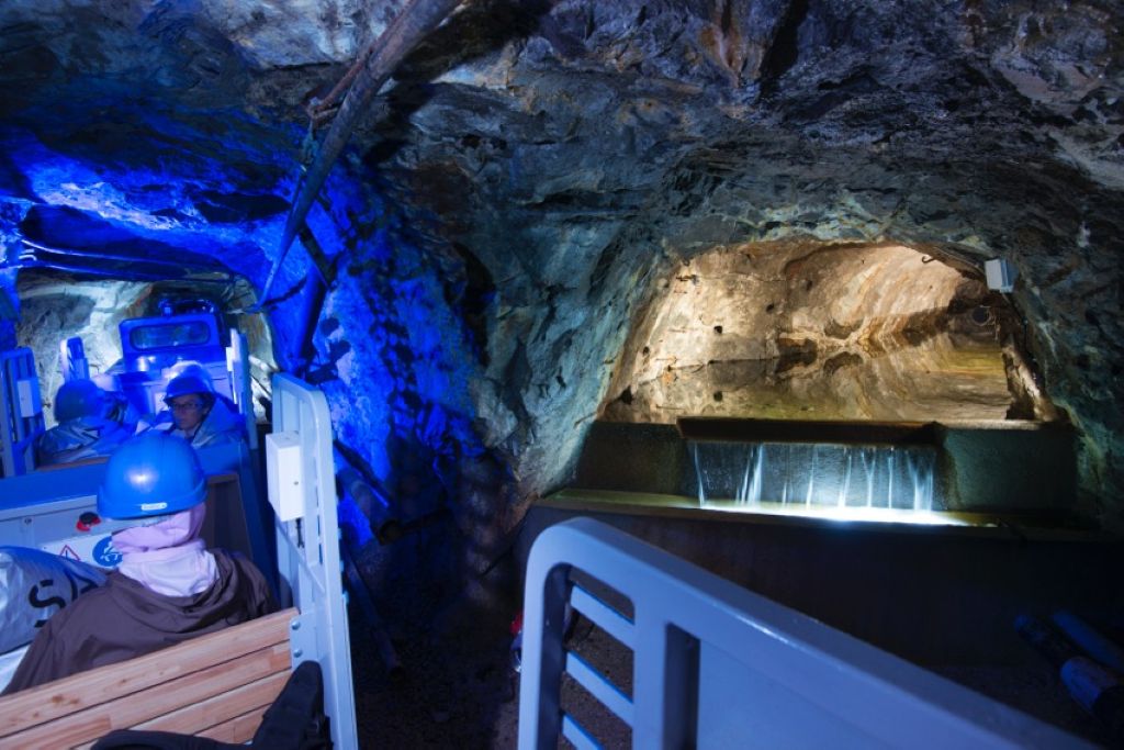 Visita in trenito al museo scopriminiera