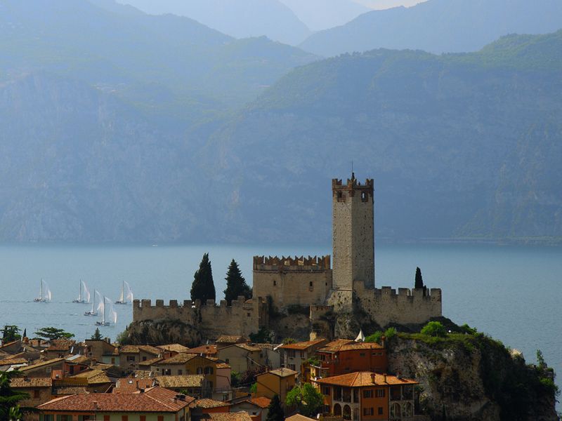 Lazise