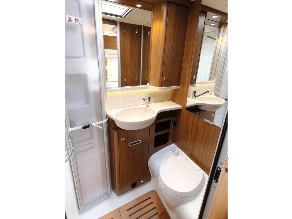 Toilette-dei-modelli-444-504-588-1024x768