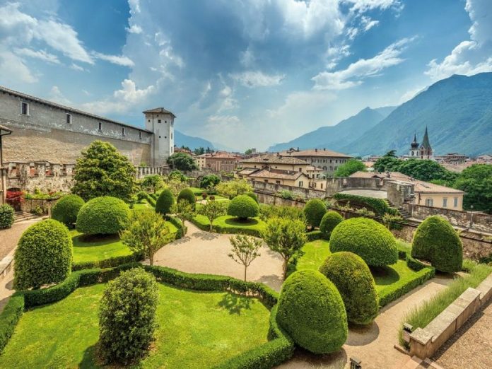 Trento il giardino del castello