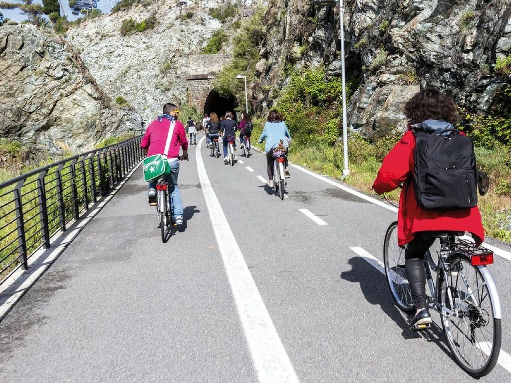 pista ciclo pedonale mare monti