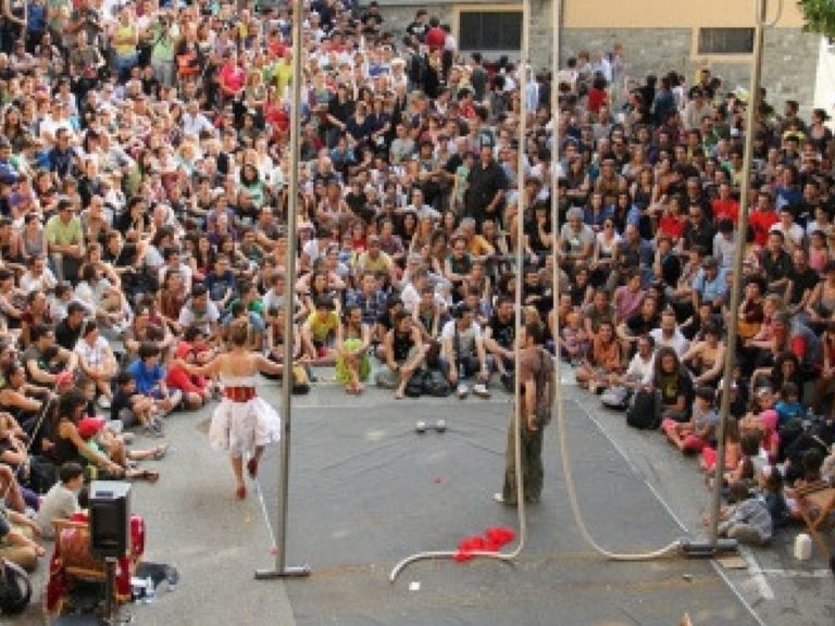 “Artisti in Piazza”, Festival internazionale di arti performative