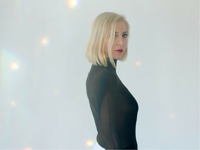 Ellen Allien e Fabri Fibra al Molo Street Parade