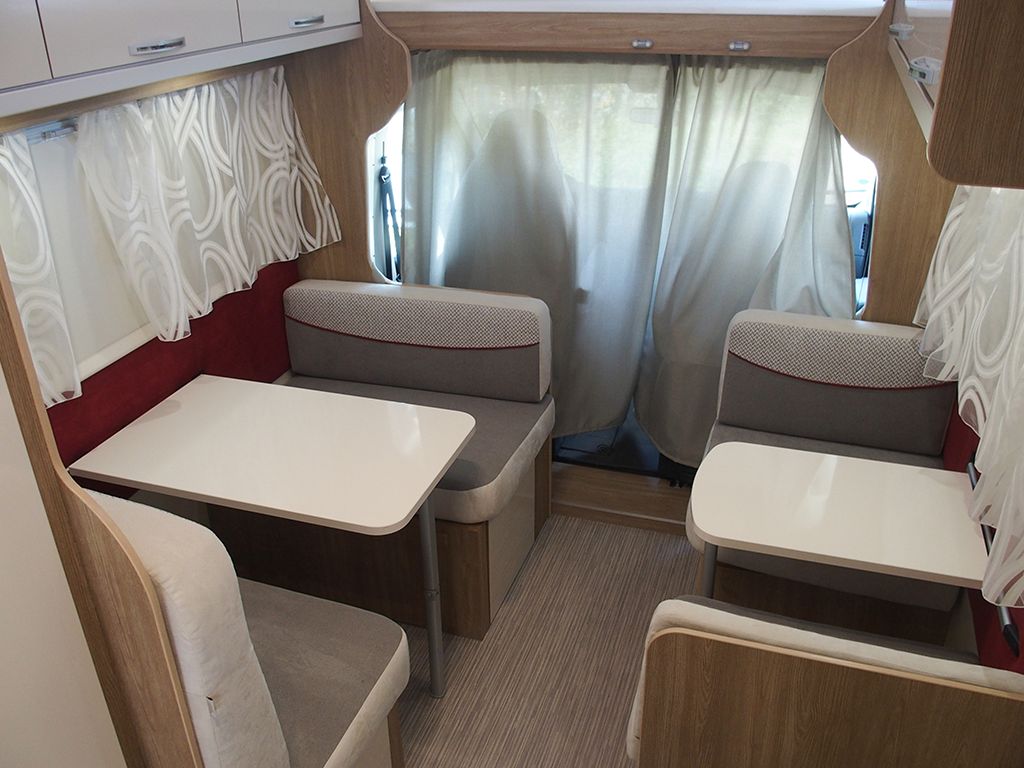 Seal 9 Rimor dinette