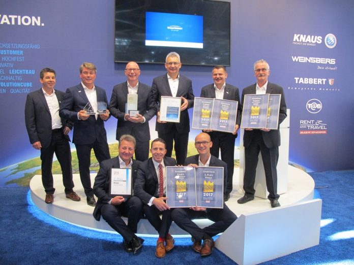La Knaus Tabbert Management riceve i premi