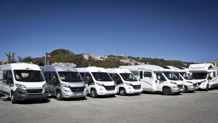 Genova Camper porte aperte