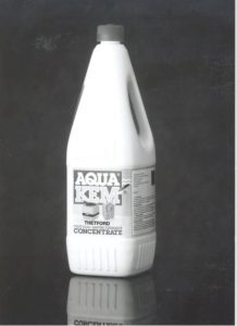 Il flacone originario di Aqua Kem