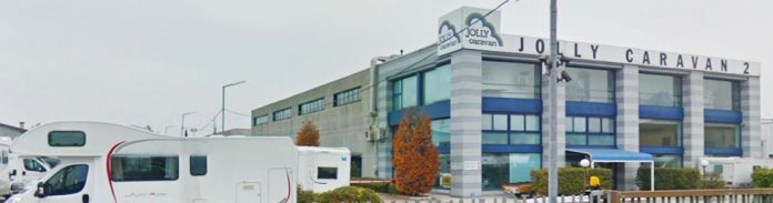 Jolly Caravan porte aperte