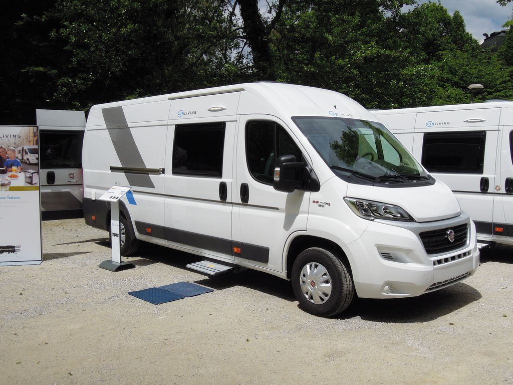 Le nuove grafiche dei furgonati V Series
