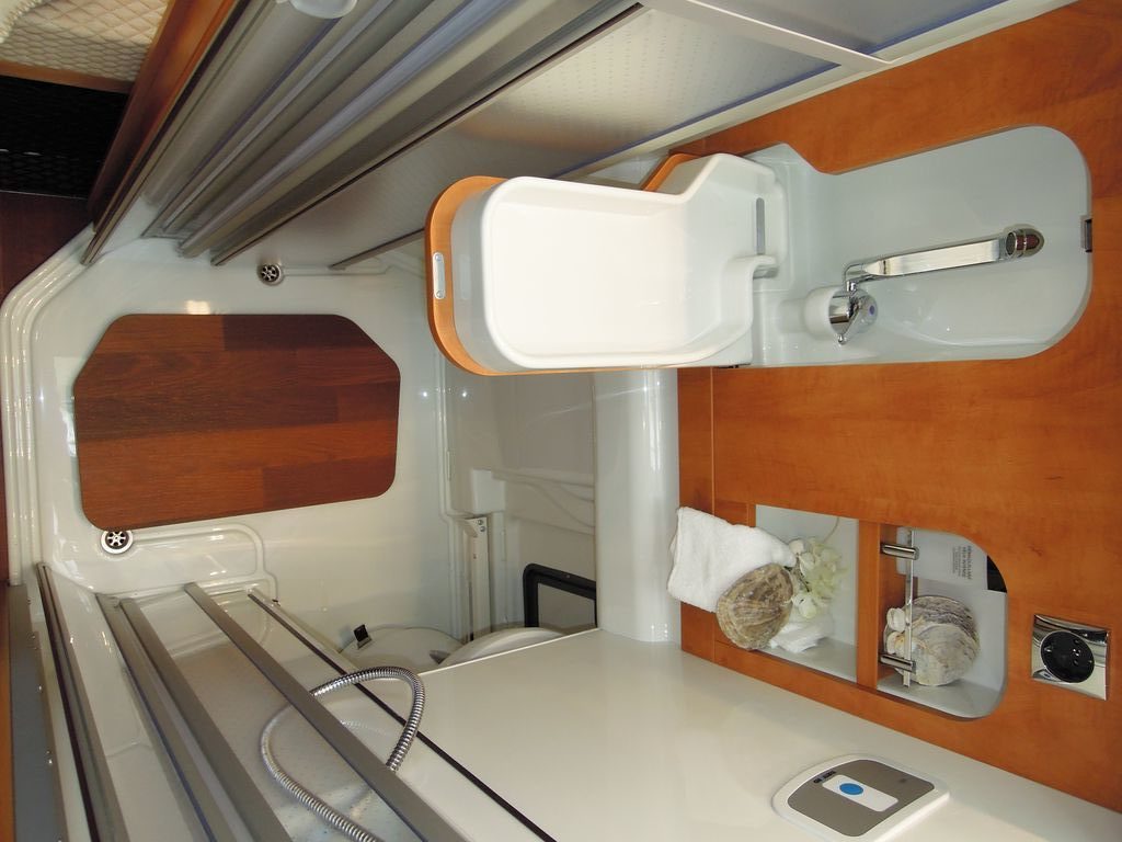 Malibu 540 DB bagno a scomparsa