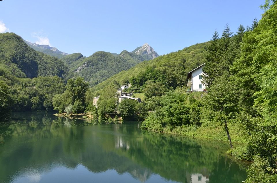Isola Santa