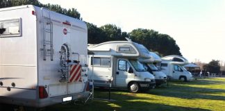 Area sosta Camper Club Mira Lago