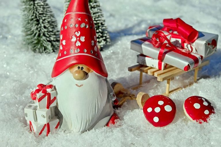 Camminata Dei Babbi Natale A Morbegno