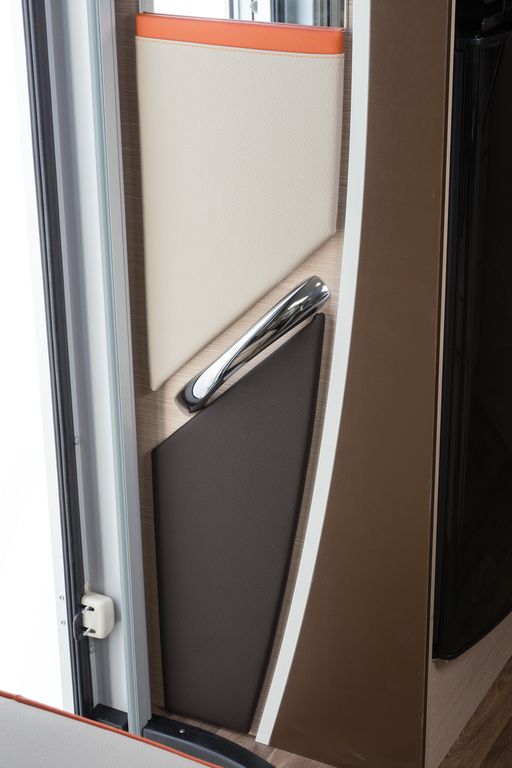 MC4 37 dettaglio ingresso