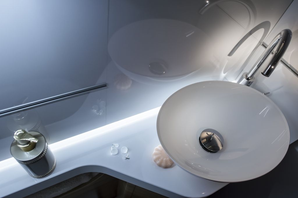 SONIC Plus 700 SL dettaglio toilette