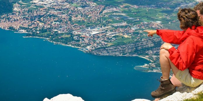pasqua lago di garda