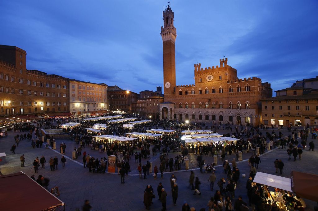 Dicembre a Siena con il Mercato del Campo