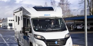 Fabian Vettel guida un KNAUS L! VE WAVE