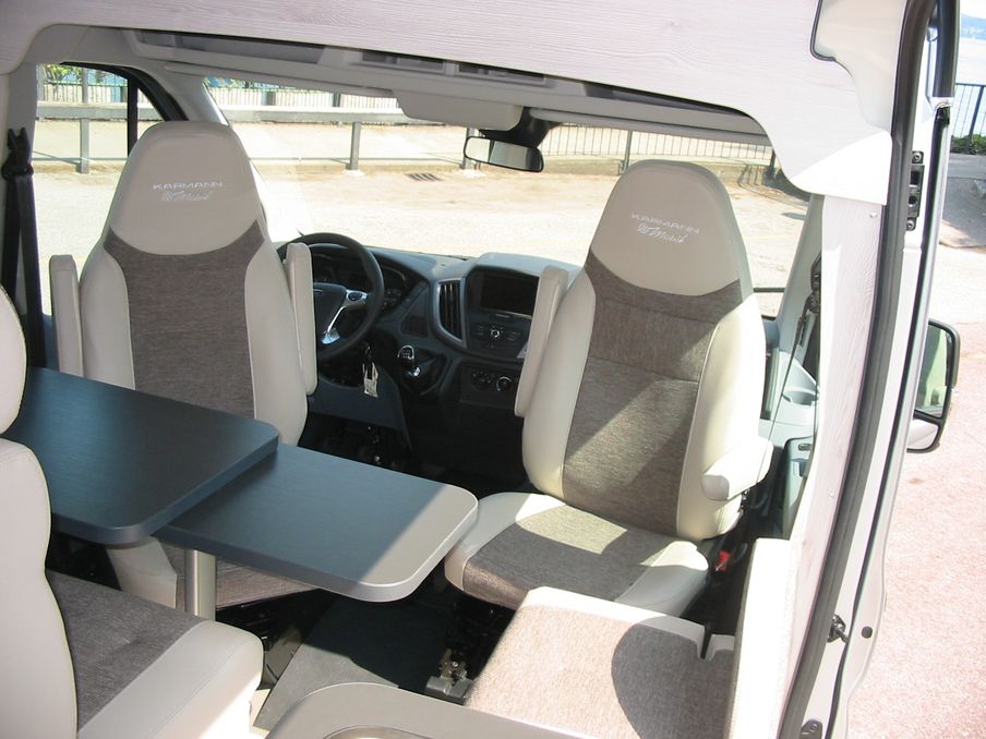 Dexter 560 AWD