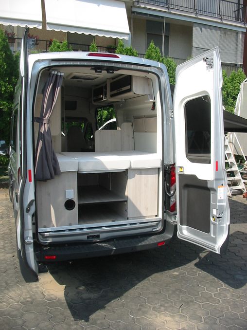 Dexter 560 AWD