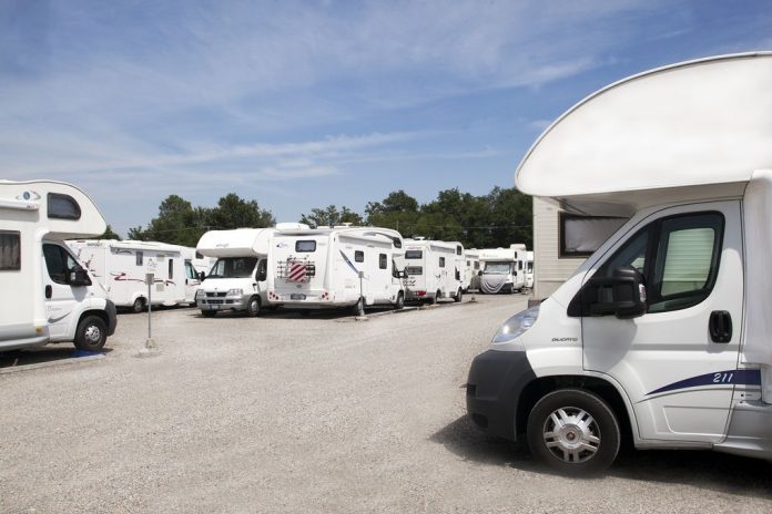 Mandarini e Moggi Caravans Milano