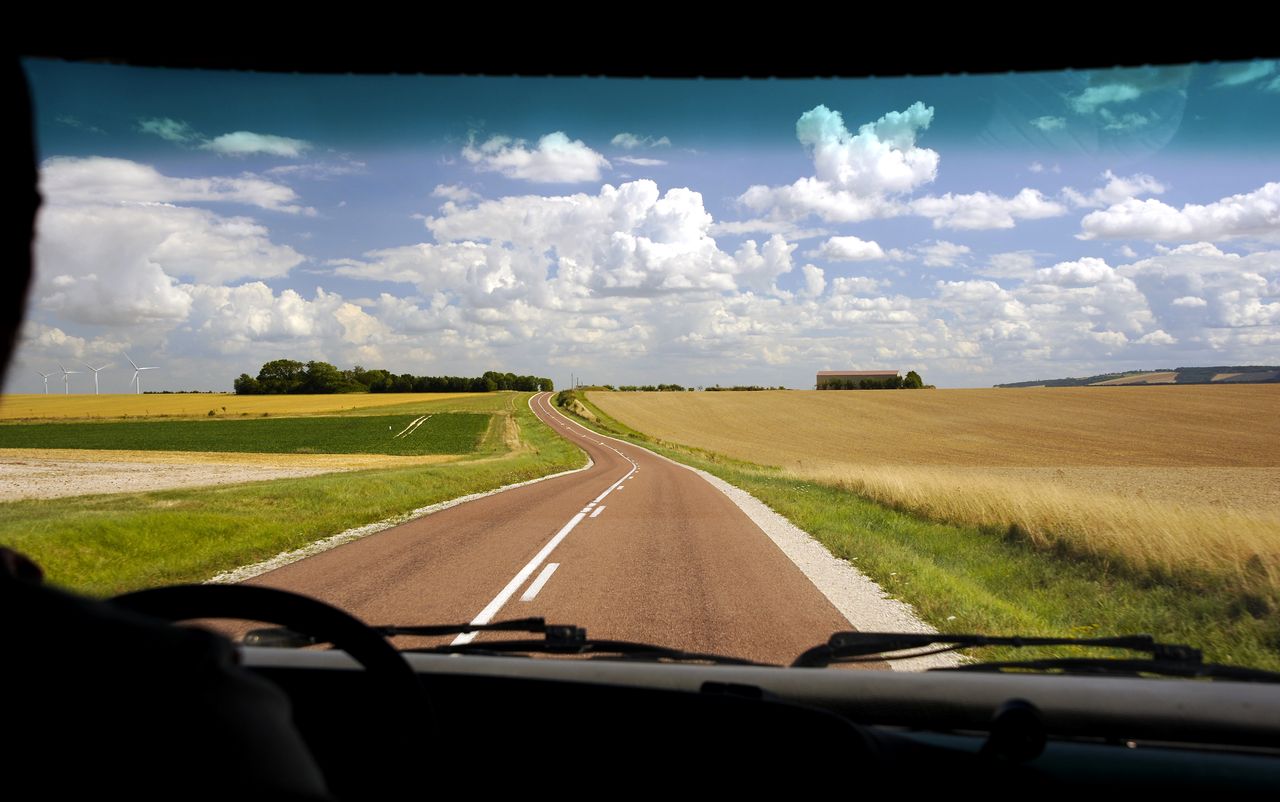 camper on the road zeus80