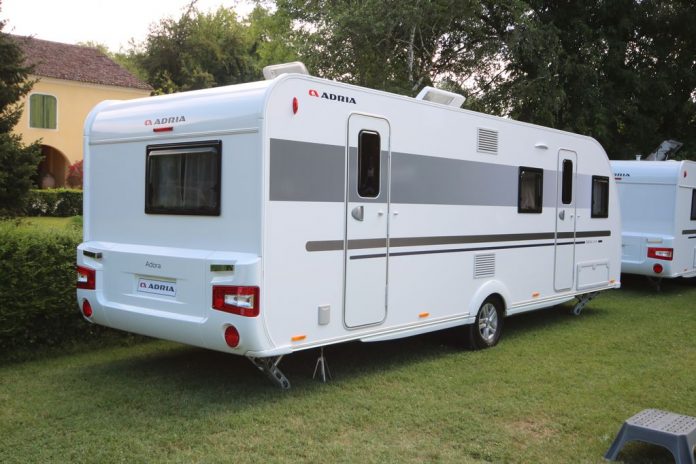 Adora 673 PK, doppio ingresso opzionale