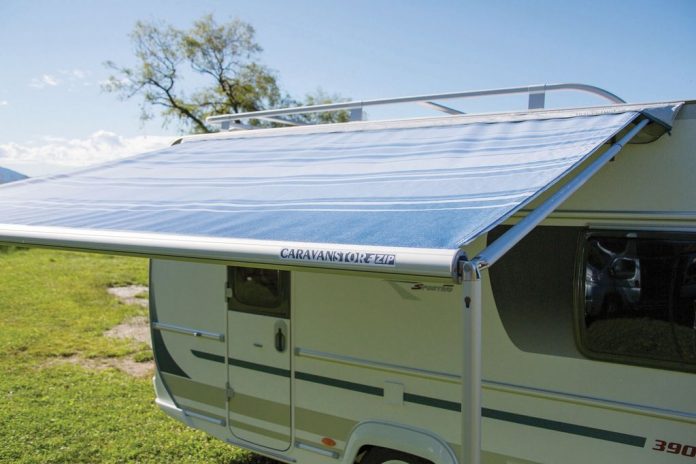diffuso tra gli itineranti il Caravan store Zip
