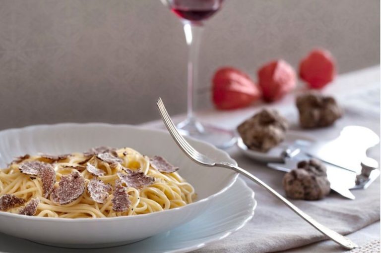 Fiera nazionale del tartufo bianco di Acqualagna