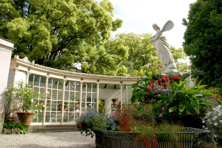 Fioritura delle camelie 2026: riapre a Pegli il Parco di Villa Durazzo Pallavicini