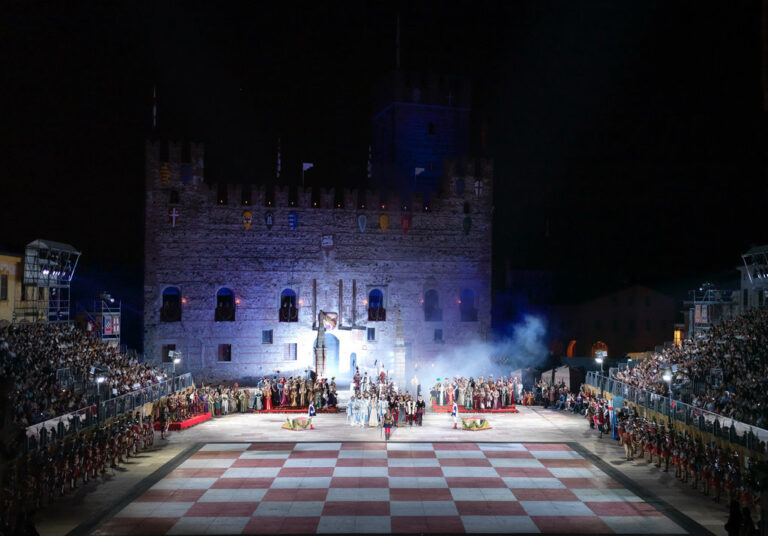 Marostica: la Partita a Scacchi Viventi da Non Perdere!