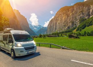 Turismo itinerante 2026: i nuovi camperisti scelgono libertà e flessibilità