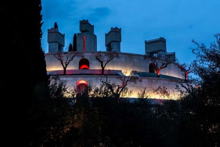 Notturnale 2026: le aperture serali al Vittoriale degli Italiani, tra il Mausoleo illuminato e il cielo stellato sul Garda