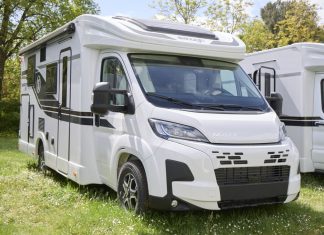 Novità 2027 Elnagh: belli compatti