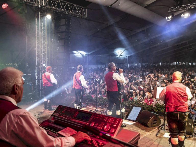 Festa dei Kastelruther Spatzen 2026 a Castelrotto: date, orari e come arrivare