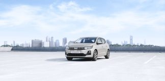 Dacia Sandero Streetway Full Hybrid: ordinabile con prezzi da 19.900 euro